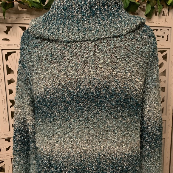 🐋HOST PICK🐋 TURQUOISE BLUE & SILVER COWL NECK SWEATER - Picture 8 of 12